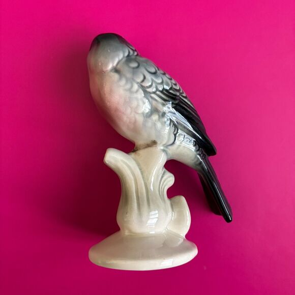 Bullfinch Fine Porcelain #4335 Bird By German Manufacturer Hertwig Katzhutte - Picture 2 of 4